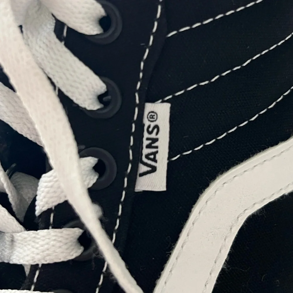 Vans Sk8-Hi Women’s | Size 7.5 | Like New - Picture 13 of 17